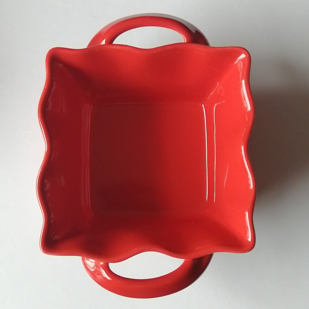 Cordon Bleu Stoneware Bakeware Dish Vibrant Red Scalloped Ceramic